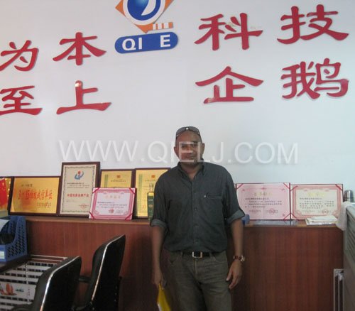 2011年7月25日，外國友人參觀考察我公司！明經(jīng)理等接待并陪同參觀！(圖1)