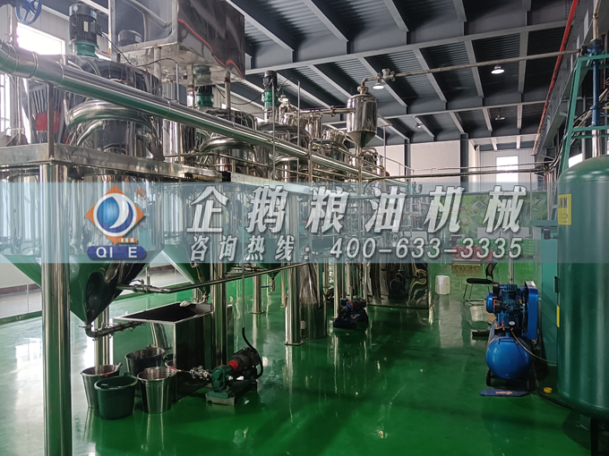 企鵝牌茶籽油雙螺桿榨油機(jī)，用心制造獲得客戶認(rèn)可(圖5)
